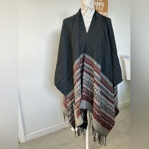 NWT Stylish Black and Gray Women's Cape
